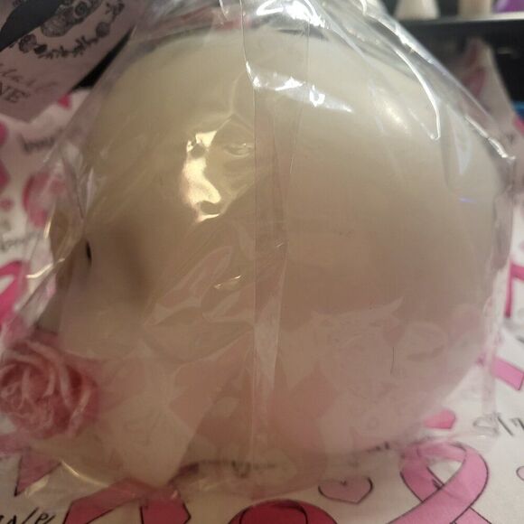 Sugar Skull Candle by Mortar & Bone - Picture 7 of 9